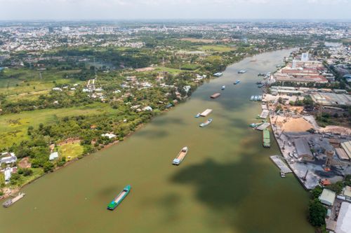 Theo quyết định chấp thuận chủ trương đầu tư dự án do Phó chủ tịch UBND tỉnh Đồng Nai Võ Tấn Đức ký ngày 28/3, Khu đô thị Hiệp Hòa có diện tích khoảng 293 ha, quy mô dân số 31.600 người, tổng vốn đầu tư hơn 72.000 tỷ đồng, thời gian hoạt động 50 năm. Dự án này sẽ tạo kiến trúc đô thị ven sông, hiện đại, hài hòa với cảnh quan thiên nhiên, đồng thời hướng đến phát triển du lịch bền vững, kết hợp nhiều loại hình nhà ở với trung tâm thương mại, du lịch.