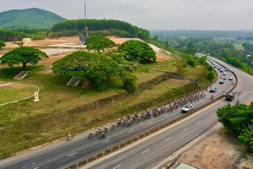 Quang cảnh đường đua. Ảnh: HOÀNG HÙNG