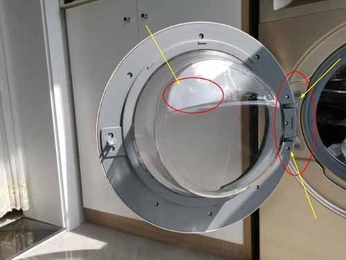 Hơn nữa, cánh cửa của máy giặt chỉ có phần khớp là điểm chịu lực. Mở cửa thời gian dài ảnh hưởng đến tuổi thọ máy. Mở cửa máy giặt liên tục cũng có thể ảnh hưởng đến lối đi.
