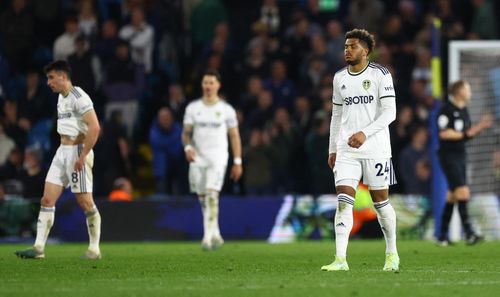  Leeds có màn trình diễn bạc nhược liên tiếp trên sân nhà. Trong 2 vòng gần nhất, "The White" để thủng lưới đến 11 bàn. CLB chủ sân Elland Road tiếp tục đứng thứ 16 với chỉ 2 điểm nhiều hơn nhóm "cầm đèn đỏ". 