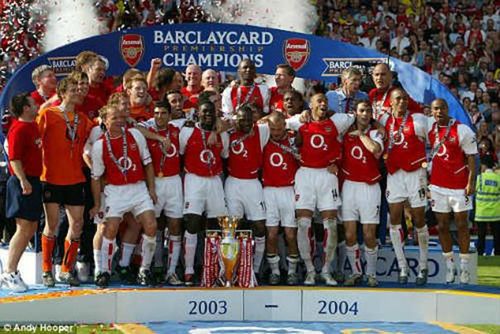 Sau 19 năm, Arsenal đang ở gần chức vô địch.
