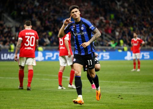  Phút 78, Inter tiếp tục tổ chức tấn công bên cánh trái. Di Marco chuyền cho Joaquin Correa tung cú đặt lòng kỹ thuật. Bóng đi dội cột, nảy vào lưới trước sự bất lực của hàng thủ đội khách. 