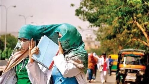 Nhiều bang ở Ấn Độ đã đóng cửa trường học vì nắng nóng. Ảnh: PTI.