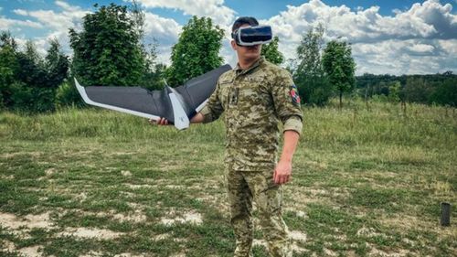 UAV Korshun có thể được sử dụng làm phương tiện trinh sát hoặc chiến đấu. Trong đó chức năng chiến đấu của UAV Korshun đã được đại diện của nhóm phát triển đề cập, khi UAV này có thể mang nhiều loại đạn nổ, bao gồm cả lựu đạn phân mảnh.