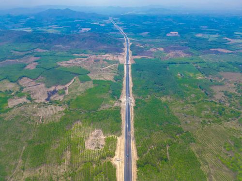 Cao tốc Phan Thiết - Dầu Giây. (Ảnh:AB).