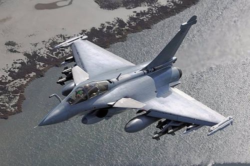 Với thương vụ mua bán này, Pháp đã nhận được khách hàng quốc tế thứ ba cho loại chiến đấu cơ Rafale của họ, chỉ trong vòng chưa đầy hai tháng (tính từ tháng 11/2021 đến tháng 2/2022).