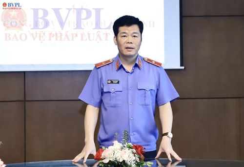  Đồng chí Lại Anh Tuấn, Bí thư Chi bộ, Vụ trưởng Vụ 4 phát biểu giao nhiệm vụ tại buổi Lễ.