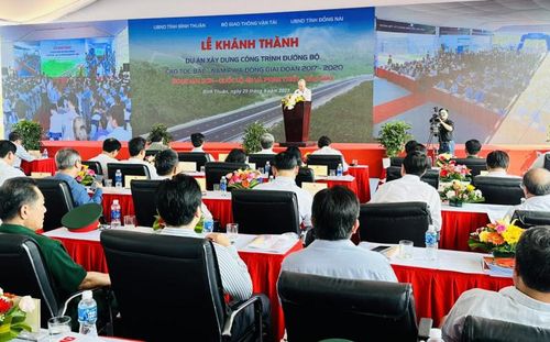 Quang cảnh buổi lễ khánh thành tuyến cao tốc Phan Thiết - Dầu Giây