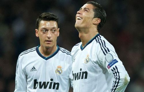 Ozil từng là đối tác ăn ý của Ronaldo trên hàng công ngày cả hai còn ở Real Madrid.