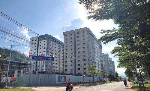 Khu chung cư nhà ở xã hội Khu công nghiệp Hòa Khánh.