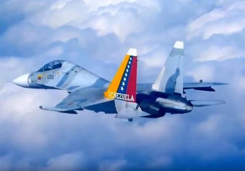 Radar của tiêm kích Su-30MK2 có thể cho phép tấn công đồng thời nhiều mục tiêu và có dải ăng-ten lớn hơn, đặc biệt là có khả năng tăng gấp đôi phạm vi quan sát đối với các mục tiêu trên mặt nước, điều này giúp tối ưu hóa máy bay chiến đấu cho vai trò tấn công trên biển.