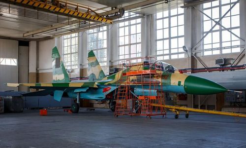 Tuy nhiên, Su-30K cũng đã được nâng cấp mạnh mẽ ở Belarus để đưa chúng lên tiêu chuẩn Su-30SM. Vẫn chưa rõ mức độ toàn diện của những nâng cấp này, Su-30K cũng là biến thể sớm nhất và cơ bản nhất của máy bay chiến đấu Su-30 chuyên cung cấp để xuất khẩu.
