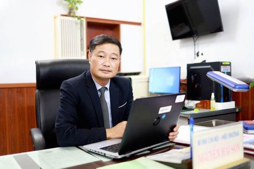 Thầy Nguyễn Hải Sơn - Hiệu trưởng Trường THCS Hải Lý, huyện Hải Hậu, tỉnh Nam Định.