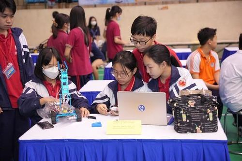 Các đội chơi trong cuộc thi
