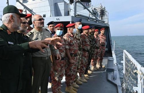 Cụ thể, phía Mỹ đã cố gắng ngăn chặn các tàu chiến Iran đi qua Kênh đào Panama nhưng không thành công. Biên đội tàu chiến Iran đã hoàn thành các nhiệm vụ được giao và sẽ sớm lên đường trở về nước.