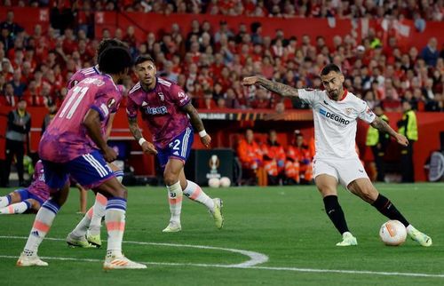 Suso níu kéo hy vọng cho Sevilla sau 90 phút
