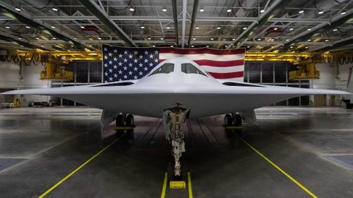 B-21 đang nổi lên như nền tảng có nhiều khả năng tham gia vào một cuộc chiến cường độ cao Chiếc máy bay ném bom này được cho là sẽ thực hiện nhiều phi vụ nhất trong cuộc xung đột. Đó là lý do tại sao tầm quan trọng của nó là đặc biệt lớn.