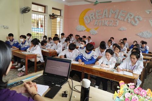 Các Trường THPT tại Nghệ An chuyển sang giai đoạn ôn thi theo chủ đích, chia nhóm đối tượng học sinh để có phương pháp dạy học phù hợp. Ảnh: Hồ Lài.