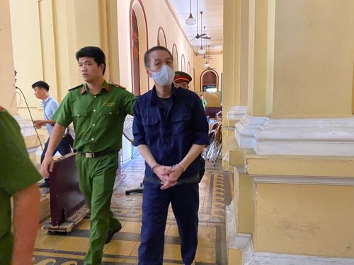 Dẫn giải Kim Bumjae sau phiên tòa trưa nay 23/5.
