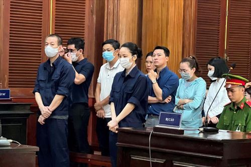 Các bị cáo tại phiên tòa