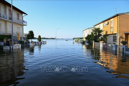 Cảnh ngập lụt tại Conselice, gần Ravenna,Italy, ngày 21/5/2023. Ảnh: AFP/TTXVN