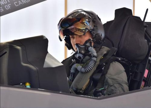 Các máy bay F-35 của Hàn Quốc thường xuyên tham gia các cuộc tập trận trên không với Mỹ, để nâng cao khả năng chiến đấu. Ví dụ vào tháng trước, một cặp máy bay B-52 cùng với F-16 của Không quân Mỹ (USAF), đã bay với F-35A của Hàn Quốc, trên không phận nước này để tập trận. Ảnh: BI.