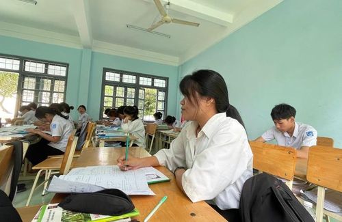 Học sinh Kon Tum đang trong giai đoạn 'nước rút' để chuẩn bị cho kỳ thi quan trọng.