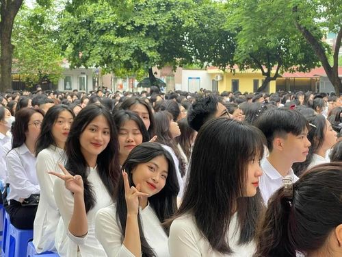 Các thí sinh lớp 12 sẽ chỉ còn chưa đầy 1 tháng nữa để bước vào kỳ thi tốt nghiệp THPT năm 2023.