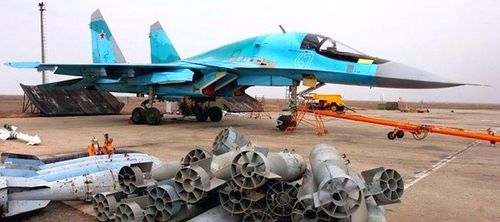 "Su-34 là gì? Thoạt nhìn nó là một chiến đấu cơ kết hợp, cố gắng định vị bản thân giữa các 'đối tác' trên không. Trong một thời điểm, Fullback chẳng thể hoàn thành nhiệm vụ mà không có sự hỗ trợ, nhưng lần tiếp theo nó lại không cần tiêm kích đi kèm".