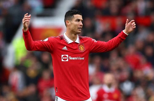 Ronaldo sớm cảm nhận được khó khăn ở MU hồi đầu mùa. Ảnh: Reuters.