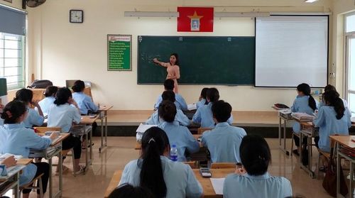 Giờ ôn tập của cô trò trường DTNT THCS&amp;THPT Bát Xát.