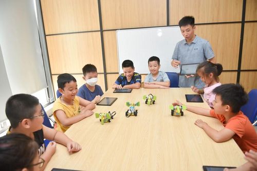 Các lớp học thử về Robotics.