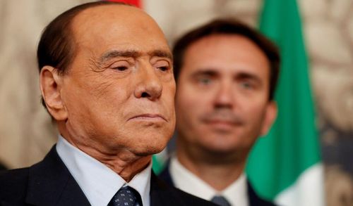 Ông Berlusconi là cổ đông lớn của Mediaset, đài truyền hình thương mại lớn nhất của Ý. Tính đến tháng 6/2023, tài sản của ông ước tính vào khoảng 7 tỉ USD.