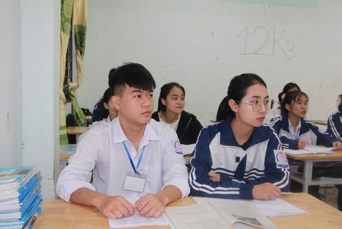 Hơn 78% học sinh lớp 12 tại Hà Tĩnh đăng ký tổ hợp KHXH.