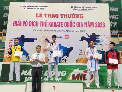 Vận động viên Trương Anh Kiệt (đội karatedo Khánh Hòa) giành huy chương vàng tại giải năm nay.