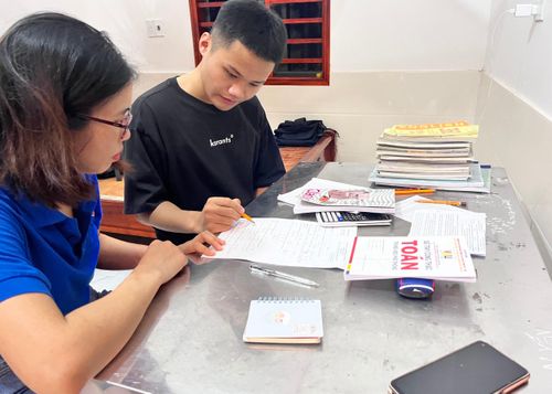  Mô hình các đoàn viên kèm cặp, hỗ trợ cho các học sinh sẽ triển khai từ nay đến ngày 26/7, trước ngày các em học sinh chuẩn bị thi THPT Quốc gia. 