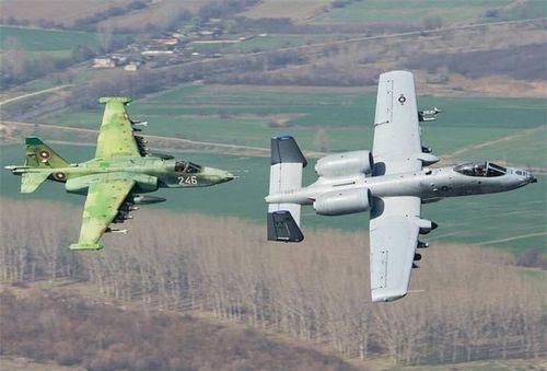 Dựa trên những gì diễn ra, có nhận xét cho rằng việc Mỹ bàn luận vấn đề gửi F-16 giúp Lực lượng Vũ trang Ukraine không gì khác hơn là thông tin gây nhiễu để che giấu việc cung cấp A-10.