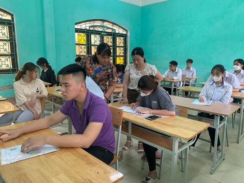 Tự tin bước vào kỳ thi với niềm thi chiến thắng.