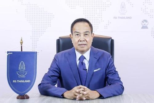 Chủ tịch FAT Somyot Poompanmoung từ chức hôm 1/7.