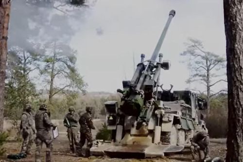 Binh sĩ Ukraine khai hỏa pháo Caesar