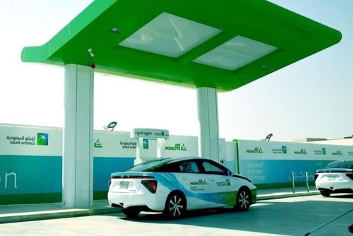 Trạm sạc năng lượng hydro ở Saudi Arabia. Ảnh: Saudigazette