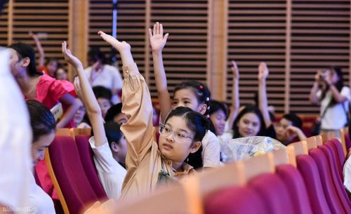 Chương trình nhận được sự hưởng ứng từ các em nhỏ.