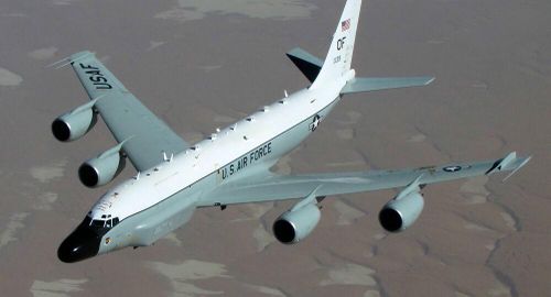 Bình Nhưỡng cho rằng, Mỹ đã đưa các máy bay trinh sát như RC-135, U-2S và RQ-4B đi ngang qua bầu trời Triều Tiên từ ngày 2-9/7. Ảnh: Máy bay trinh sát điện tử chiến lược RC-135W của Mỹ. (Nguồn: Lực lượng không quân Mỹ)