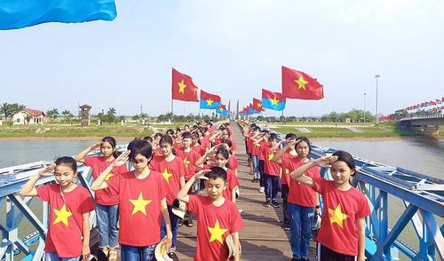 Lựa chọn phù hợp thì các chương trình trải nghiệm hè sẽ góp phần rèn luyện nhân cách, trau dồi đạo đức và kỹ năng sống cho trẻ em - Ảnh: M.Đ