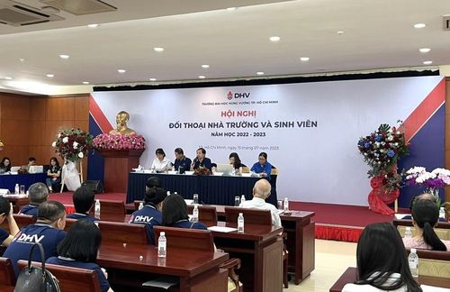 Quang cảnh buổi đối thoại. 