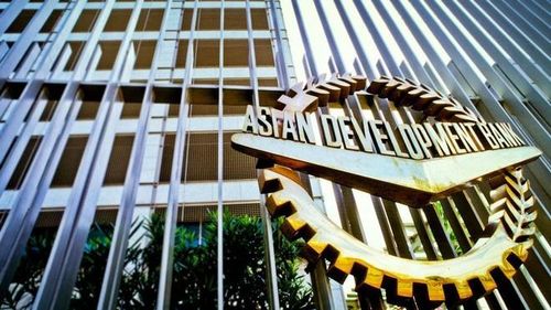 ADB hạ dự báo tăng trưởng kinh tế của Việt Nam trong năm nay