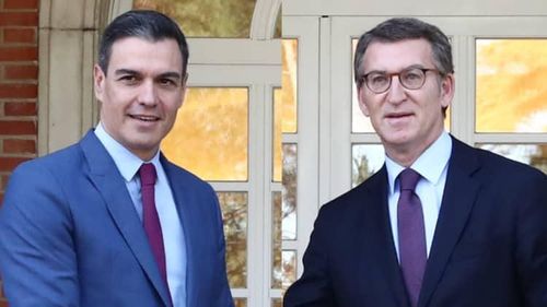 Thủ tướng Tây Ban Nha đương nhiệm Pedro Sanchez (trái) và lãnh đạo đảng Nhân dân cánh hữu Alberto Núnẽz Feijóo. Nguồn: thediplomatinspain.com