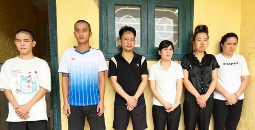 Nhóm đối tượng bị Công an Quảng Bình bắt giam về tội “Lừa đảo chiếm đoạt tài sản”. (Ảnh: công an Quảng Bình)