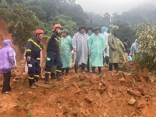 Các chiến sĩ hy sinh gồm: Thiếu tá Nguyễn Khắc Thường, Đại úy Lê Ánh Sáng và Thượng úy Lê Quang Thành.