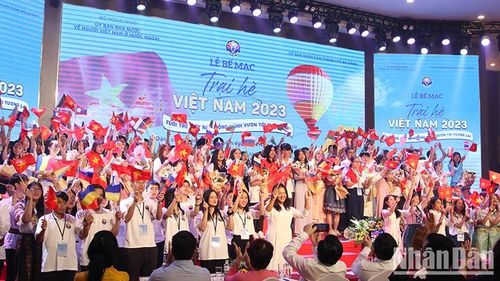 120 thanh niên kiều bào tại Trại hè Việt Nam 2023.